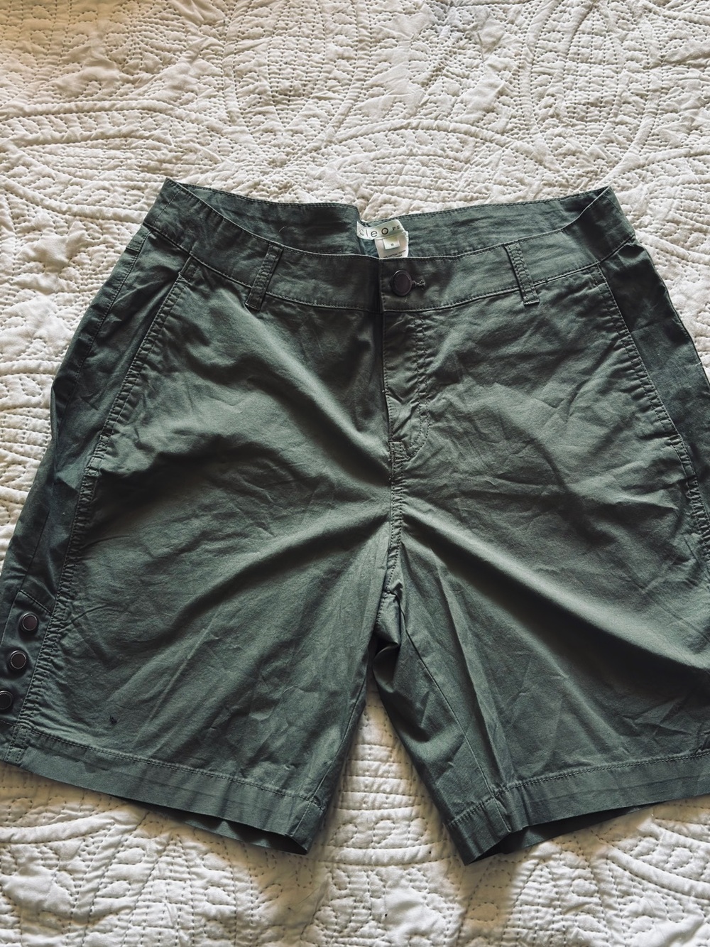 cleo Dark Olive Green Casual Hybrid Shorts
